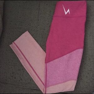 CHAARG Tour Leggings - Size Small